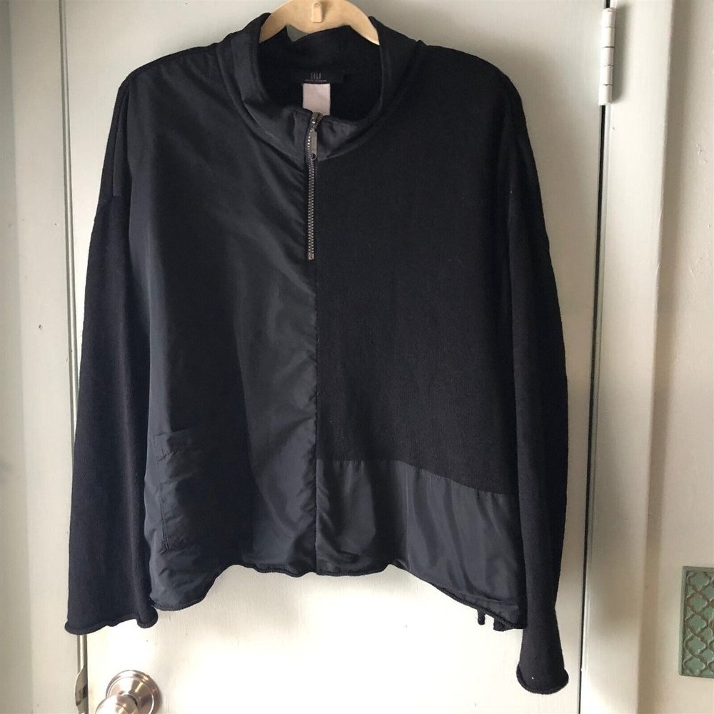 Sulu Kirsten Bernecker Top black lagenlook athletic 1/4 Zip pocket textured